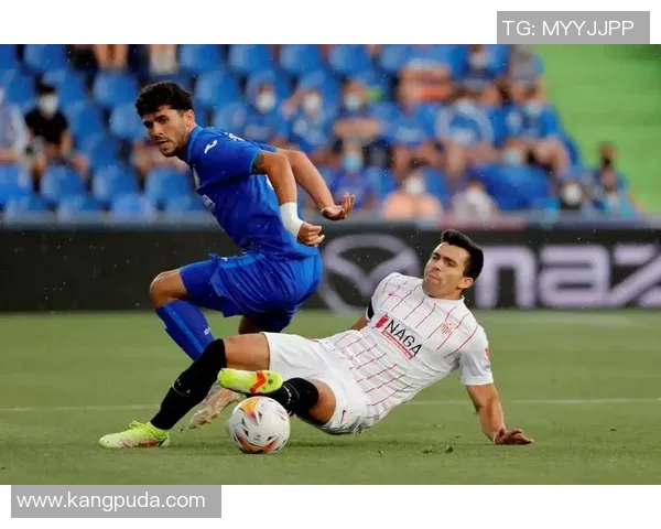 博洛尼亚主场迎战雷吉纳期待精彩对决与胜利的较量 博洛尼亚主场迎战雷吉纳期待精彩对决与胜利的较量