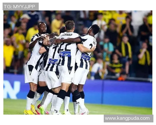 法乙沙特鲁主场迎战朗斯全力争胜双方实力对决引人关注