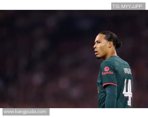 范戴克:从默默无闻到足坛巨星的华丽转身与传奇故事 范戴克:从默默无闻到足坛巨星的华丽转身与传奇故事