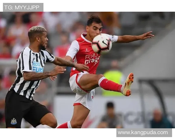 沃尔夫斯堡德甲赛场激战不止,顽强战平对手,积分榜位置稳固 沃尔夫斯堡德甲赛场激战不止,顽强战平对手,积分榜位置稳固